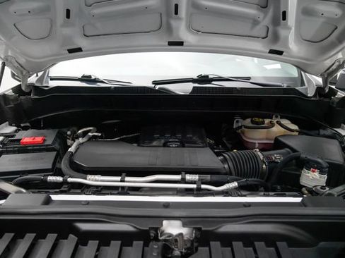 Used 2022 Chevrolet Silverado 1500 Custom AWD/4WD image 13