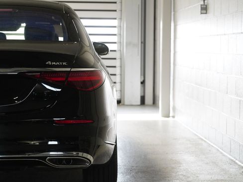 New 2026 Mercedes-Benz S 580e 4MATIC Sedan image 13