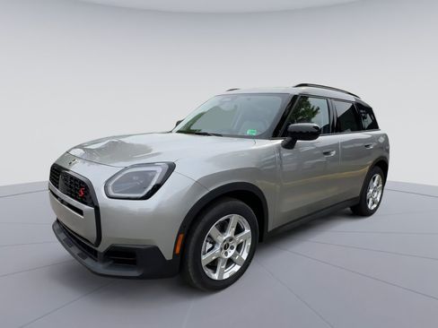 Certified 2025 MINI Cooper Countryman S AWD/4WD image 2