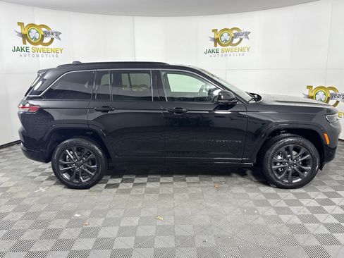 New 2026 Jeep Grand Cherokee Limited Reserve image 8