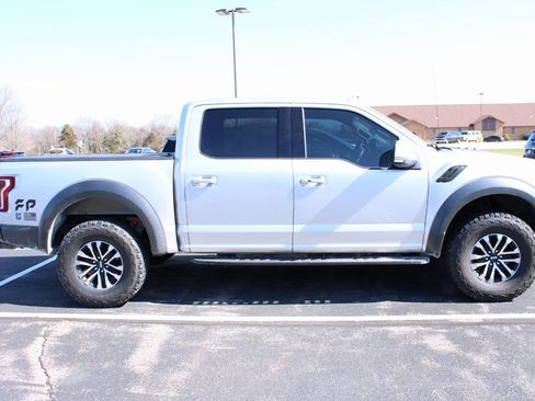Used 2019 Ford F150 Raptor w/ Equipment Group 802A Luxury image 4