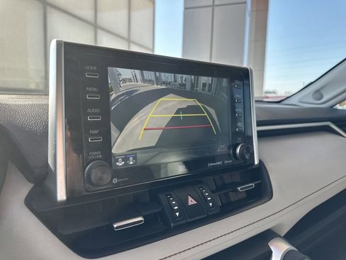 Certified 2020 Toyota RAV4 XLE Premium AWD/4WD image 36