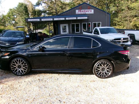 Used 2021 Toyota Corolla LE image 19