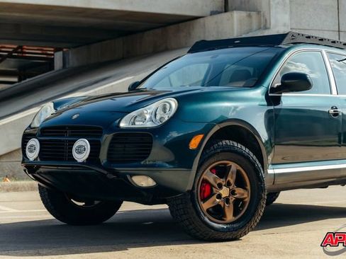 Used 2004 Porsche Cayenne Turbo AWD/4WD image 35