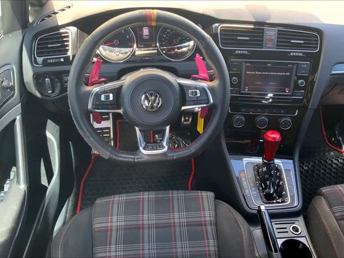 Used 2018 Volkswagen GTI S FWD image 15