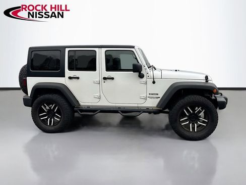 Used 2018 Jeep Wrangler Unlimited Sport S image 3