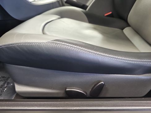 Used 2005 Chrysler Crossfire Limited image 22