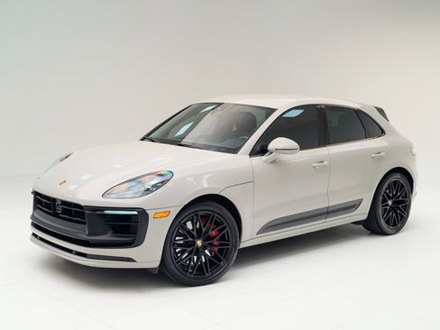 Used 2023 Porsche Macan GTS image 1