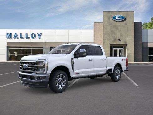 New 2026 Ford F250 4x4 Crew Cab Super Duty image 1