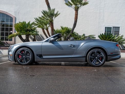 Used 2020 Bentley Continental GT image 5
