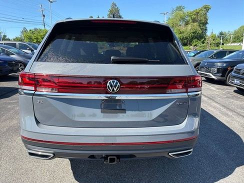 New 2026 Volkswagen Atlas SE AWD/4WD image 2
