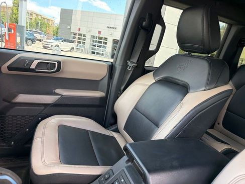 Used 2022 Ford Bronco Wildtrak AWD/4WD image 16