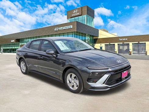 Certified 2026 Hyundai Sonata SE FWD image 3
