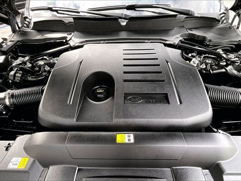 Used 2022 Land Rover Range Rover Sport HSE Silver Edition image 10