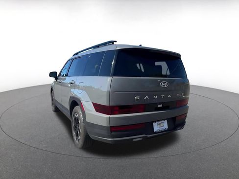 Used 2025 Hyundai Santa Fe SEL FWD image 11