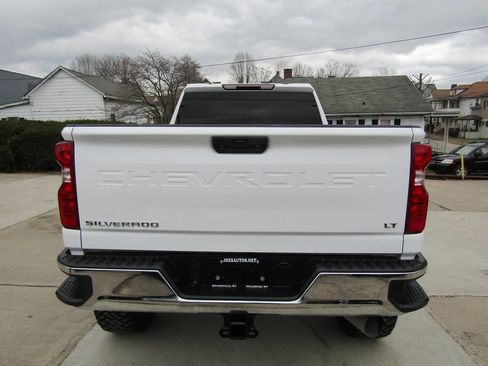 Used 2024 Chevrolet Silverado 2500 LT image 5