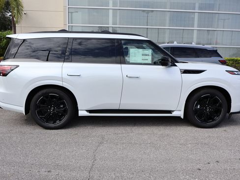 Used 2026 INFINITI QX80 4WD image 7