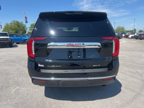 Used 2021 GMC Yukon SLT w/ SLT Premium Package AWD/4WD image 7