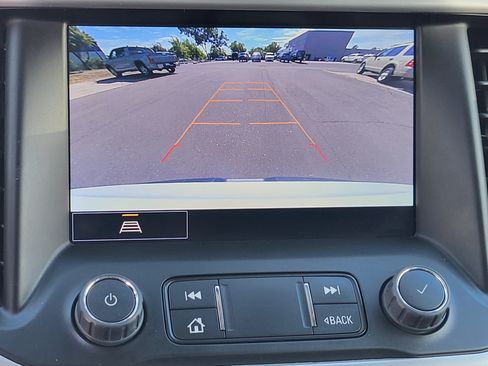 Used 2023 GMC Acadia SLT AWD/4WD image 15