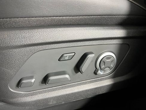 Used 2025 Hyundai Palisade Calligraphy image 24