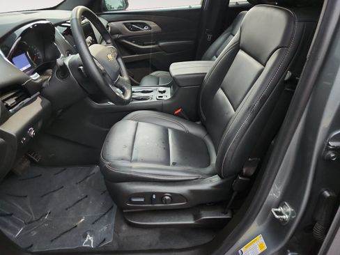 Used 2023 Chevrolet Traverse LT w/ LT Premium Package AWD/4WD image 9