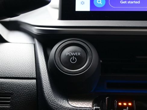 Used 2025 Toyota Prius XLE AWD/4WD image 23