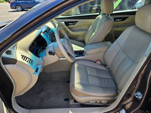 Used 2013 Nissan Altima 2.5 SL w/ 2.5 Moonroof Pkg FWD image 15
