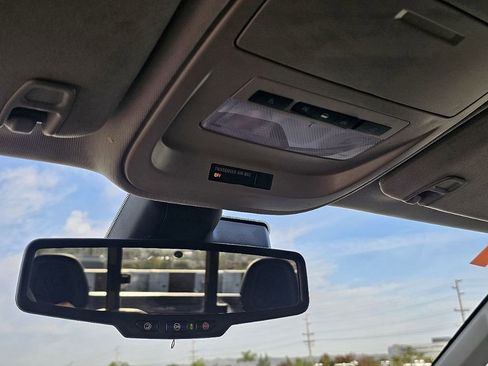 Used 2022 Chevrolet Colorado Z71 w/ Safety Package image 29