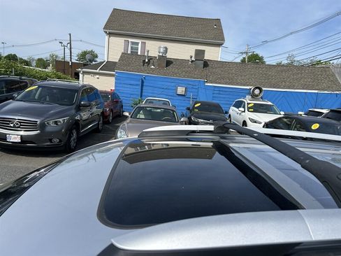 Used 2014 Toyota RAV4 XLE AWD/4WD image 7