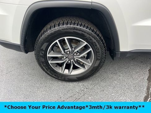 Used 2019 Jeep Grand Cherokee Limited image 12