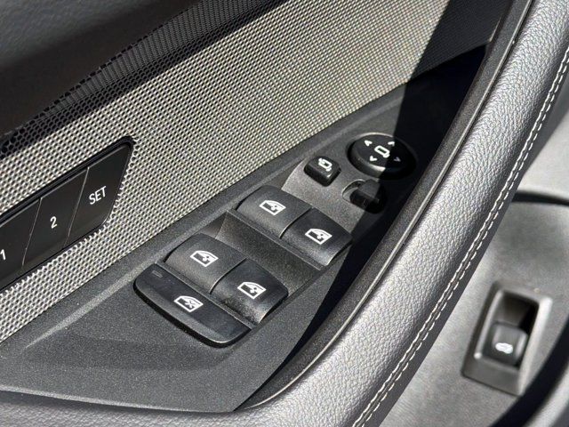 Used 2026 BMW M440i w/ Premium Package RWD image 16