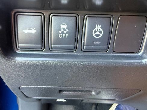 Used 2016 Nissan Maxima SR FWD image 14