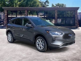 New 2025 Ford Escape Active image 1