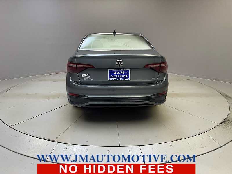 Used 2024 Volkswagen Jetta SE FWD image 4