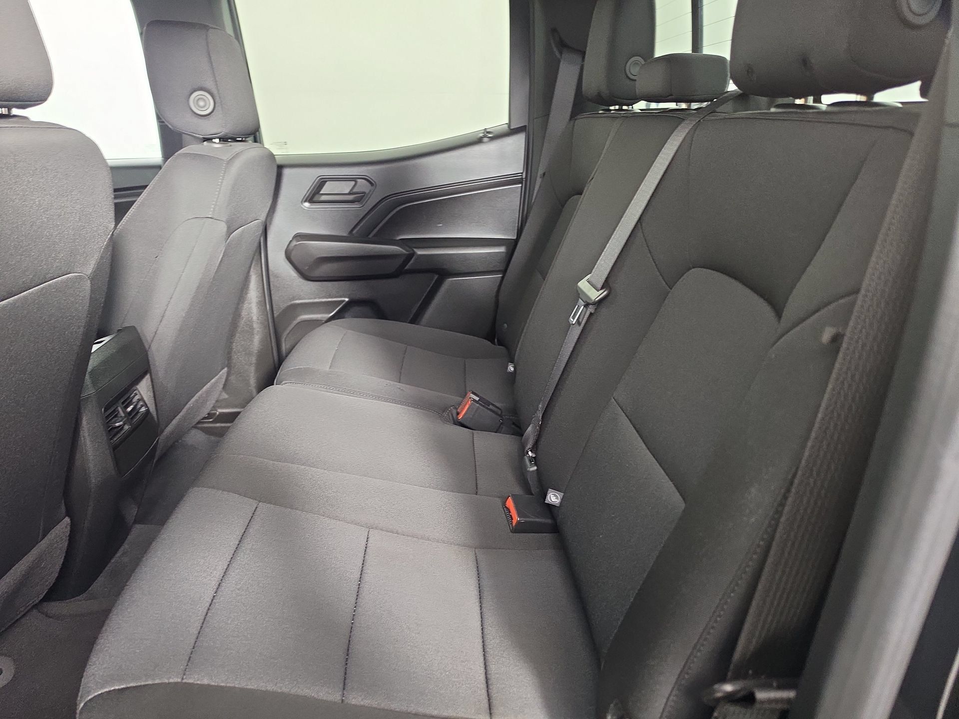 Used 2024 Chevrolet Colorado Trail Boss w/ Technology Package AWD/4WD image 35