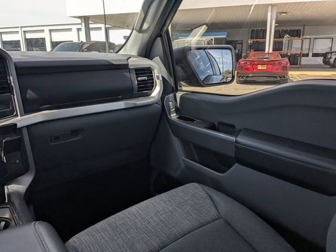 Used 2022 Ford F150 XLT image 15