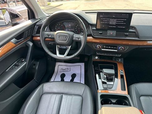 Used 2023 Audi Q5 2.0T Premium w/ Convenience Package AWD/4WD image 18