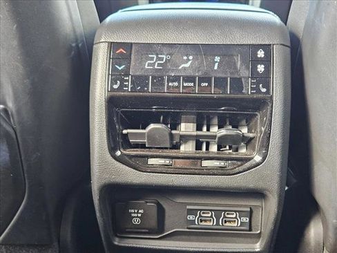 Used 2023 Jeep Grand Cherokee L Limited image 18