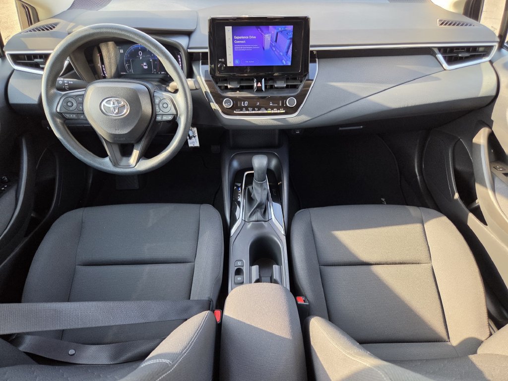 Used 2026 Toyota Corolla LE FWD image 13