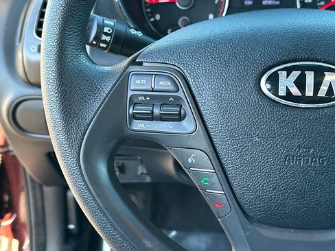 Used 2017 Kia Forte LX w/ LX Popular Package image 19