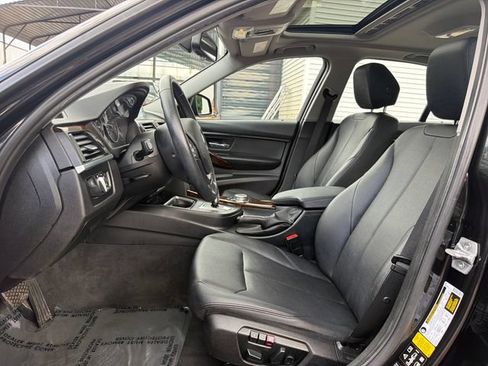 Used 2015 BMW 320i xDrive Sedan AWD/4WD image 11