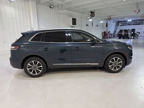 Used 2023 Lincoln Nautilus FWD w/ Premium Package image 6