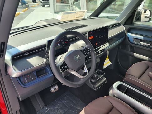 New 2025 Volkswagen ID. Buzz Pro S Plus image 20