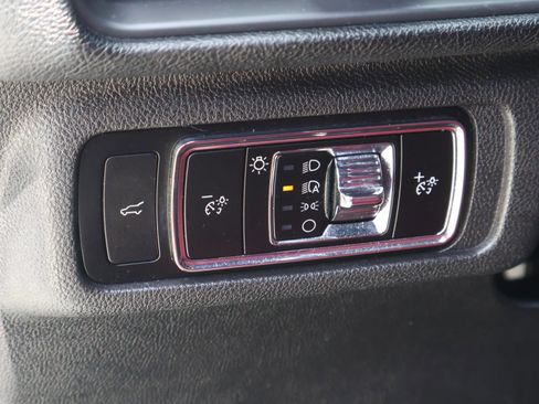 Used 2023 Lincoln Corsair Reserve FWD image 25
