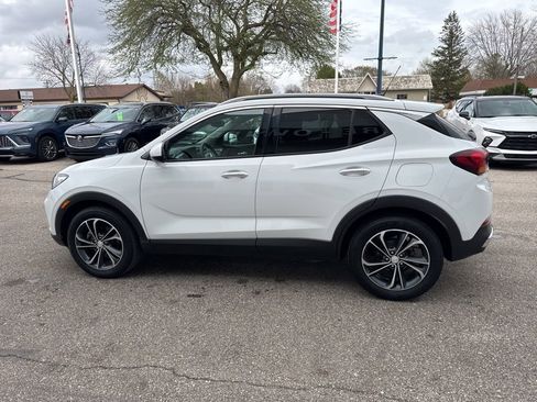 Used 2020 Buick Encore GX Essence FWD image 8