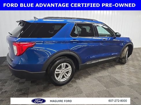 Certified 2022 Ford Explorer XLT image 4