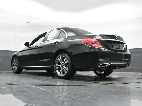 Used 2018 Mercedes-Benz C 300 4MATIC Sedan image 47