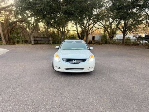 Used 2010 Nissan Altima 2.5 S w/ Convenience Plus Pkg image 2