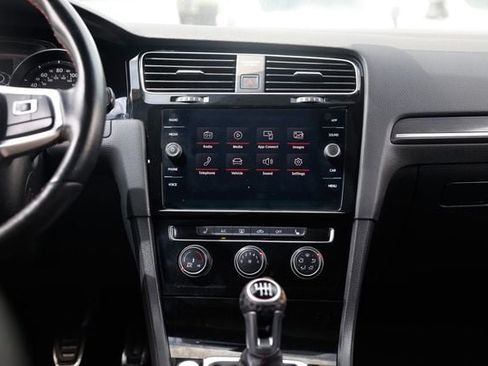 Used 2019 Volkswagen GTI SE FWD image 37
