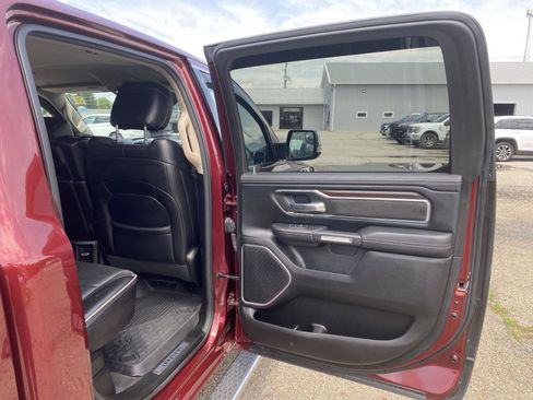 Used 2021 RAM 1500 Laramie AWD/4WD image 33